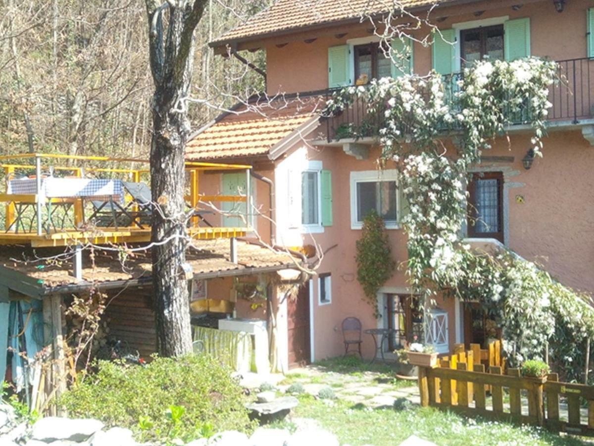 Apartamento la vecchia casa rosa Cannero Riviera Exterior foto