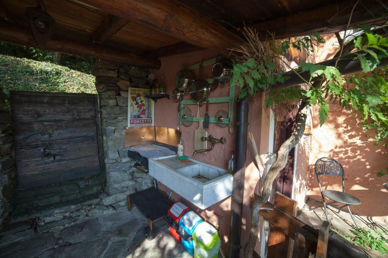 Apartamento la vecchia casa rosa Cannero Riviera Exterior foto